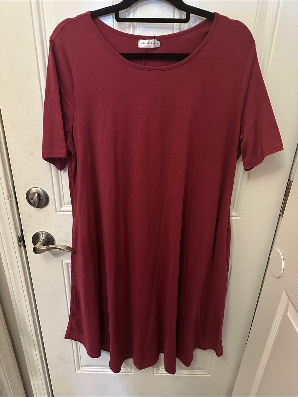 Locryz Short Sleeve T shirt style casual dress with pockets in Wine size XXL